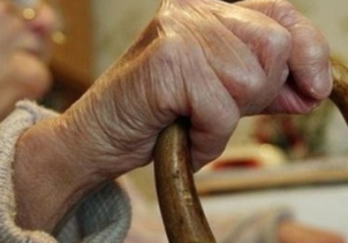 В крымской больнице неделю издевались над пенсионеркой с переломом