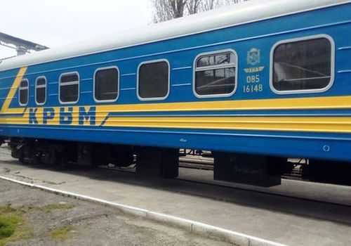 В Крыму начинает работать поезд Севастополь-Керчь (график, цены)