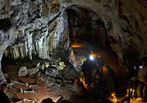 ТОП-7 пещер Крыма: львы, идолы и "гномы" подземелья