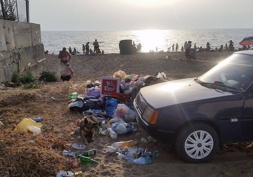 Пляжный трэш в Орловке - не для слабонервных! (ФОТО)