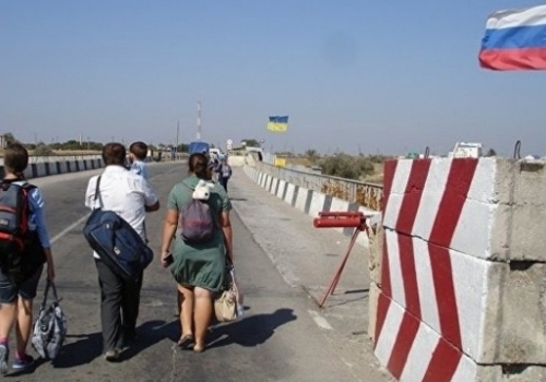 После инцидента на границе добраться в Крым сложнее - обстановка на КПП и переправе