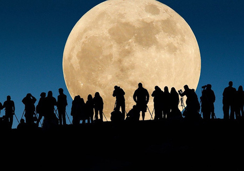 В середине ноября крымчане увидят «супер-Луну»