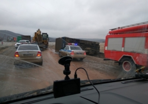 В Крыму – снова пробки и аварии из-за гололедицы на дорогах. Фото впечатляет