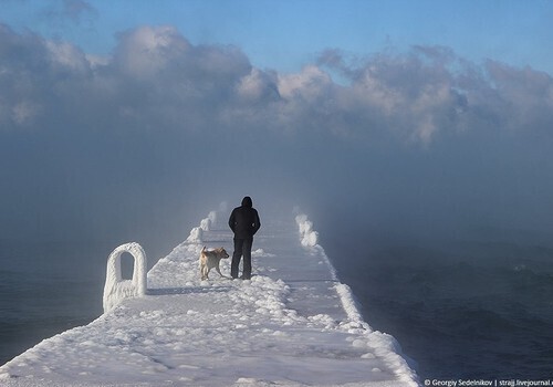 На Крым обрушатся ураганный ветер и снег