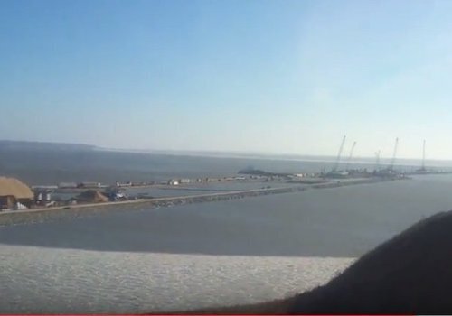 Керчане сняли видео приостановленных работ на стройке Крымского моста
