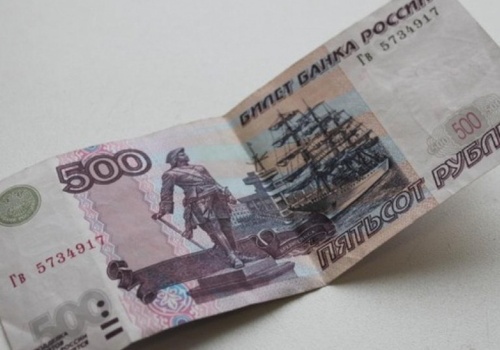 За два года средняя зарплата крымчан увеличилась на... 500 рублей