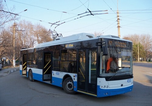 В Симферополе возобновил работу троллейбусный маршрут №13