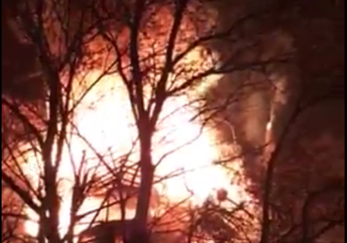 В Ялте дотла сгорел двухэтажный дом: смотрите видео