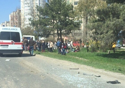 В Симферополе столкнулись два автобуса с людьми — есть пострадавшие ФОТО