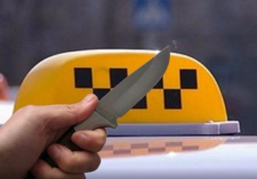В Крыму клиент такси напал на водителя с ножом и отобрал 30 тысяч рублей
