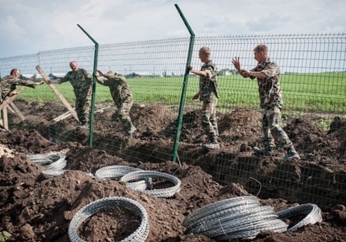 Украина построит на границе с Россией «непреодолимую крепость»