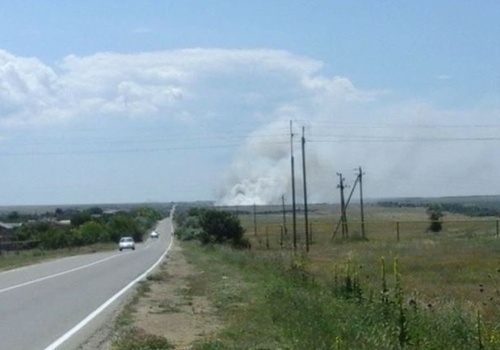 В крымском поселке вторые сутки горит свалка — жители задыхаются и просят помощи