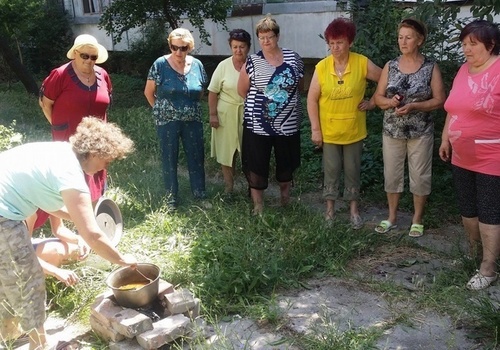 Каменный век в Феодосии: горожане готовят еду на кострах ФОТО, ВИДЕО