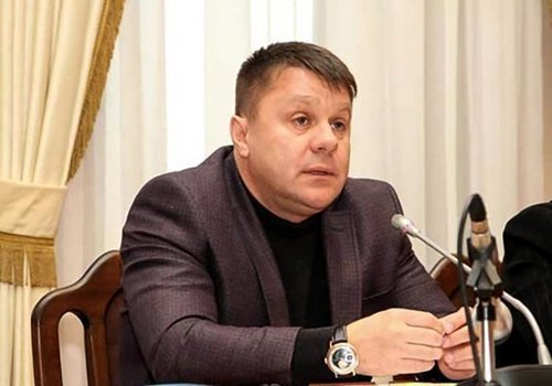 Крымского депутата Госсовета осудили на 10 лет за угрозу убийства и мошенничество