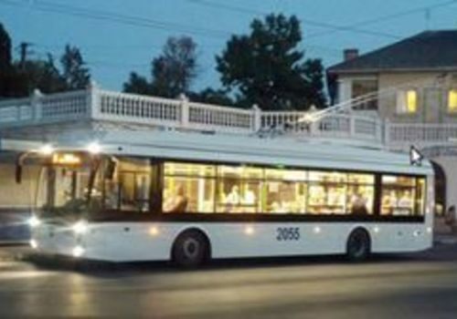В Севастополе запустили троллейбус, в котором учат истории России
