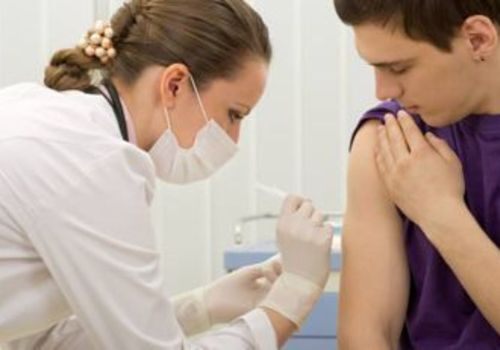 В Севастополе началась массовая вакцинация против гриппа – бесплатно