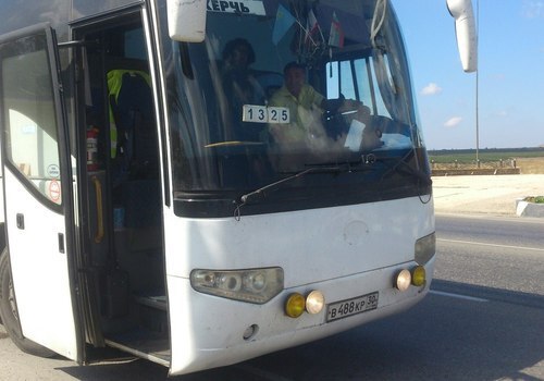Водитель междугороднего автобуса в Крыму "сдирал" по 50 рублей с человека за остановку СКРИНШОТ