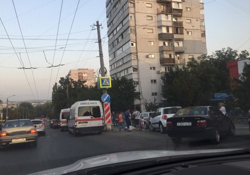 В Симферополе водитель припарковал авто и скончался от инсульта