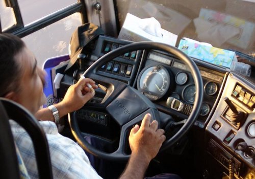 Водители крымских автобусов обзывают льготников "нищебродами" и отказываются их возить СКРИНШОТ