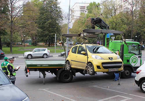 Эвакуация автомобилей в Симферополе подорожает на 700 рублей