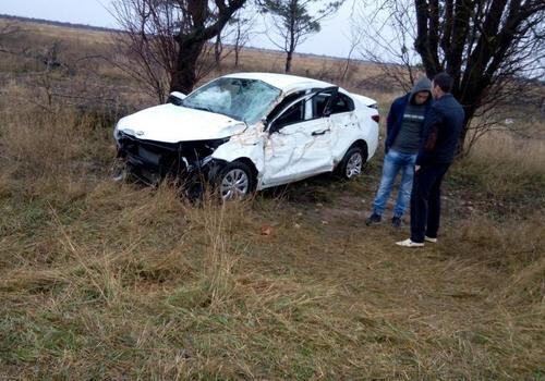 Смертельное ДТП: на крымской трассе пьяный водитель улетел в кювет, погиб пассажир ФОТО