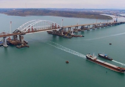 Крымский мост с высоты: строители показали, как сейчас выглядит "стройка века"
