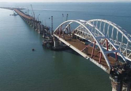 Крымский мост откроют сначала для автобусов и легковушек, грузовики пойдут потом — Минтранс Крыма