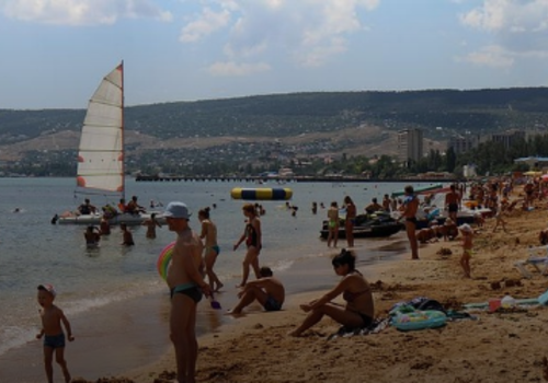 В Крыму водолазы начали обследовать пляжи
