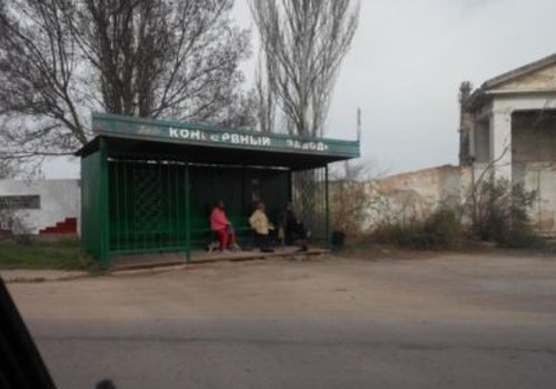 Большинство остановок общественного транспорта в Крыму не соответствуют нормам