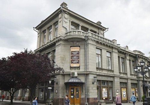 Опасно для жизни: в столице Крыма закрыли русский драмтеатр