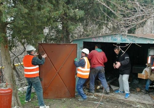 Власти Ялты анонсировали снос гаражей на ЮБШ