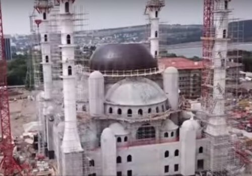 Как строится Соборная мечеть Крыма: съемка с коптера