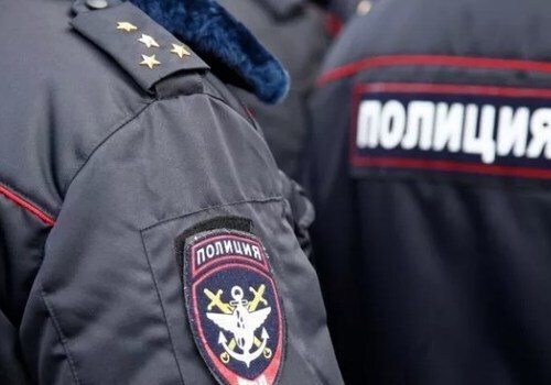 Блокировка карт и соцработник на дом: МВД предупреждает крымчан о мошенниках