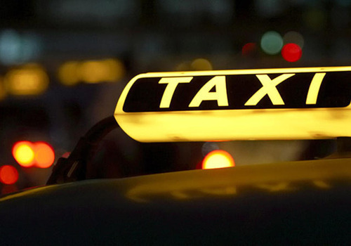 Таксисты Севастополя требуют +100 рублей за бездорожье - соцсети