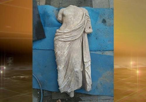 На берегу Керченского пролива нашли античную мраморную статую ФОТО