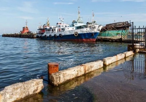 В Крыму в рыбном порту выловили труп мужчины