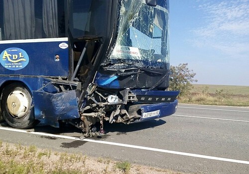 Родственники погибших в ДТП при столкновении "десятки" и автобуса в Крыму ищут очевидцев аварии