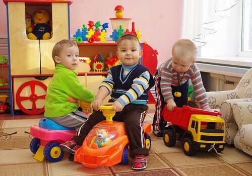 В Севастополе по жалобе в соцсетях в частный детский сад пришли силовики