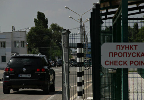 Из Крыма по "липовому" паспорту: на границе задержали предприимчивую украинку