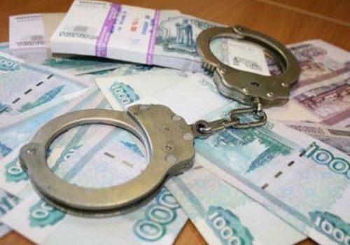 Феодосийского полицейского обвиняют во взяточничестве