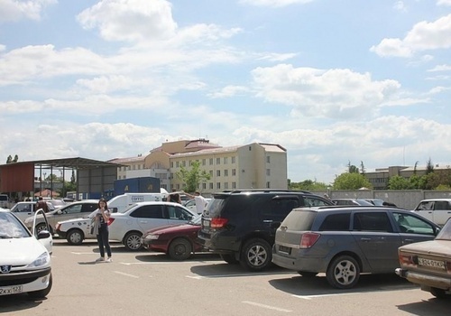 В Крыму продолжается автомобильный бум