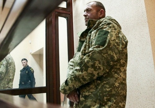 Задержанных в Керченском проливе украинских моряков перевели в Москву