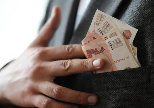 "Содействие в трудоустройстве" обошлось крымчанину в несколько зарплат