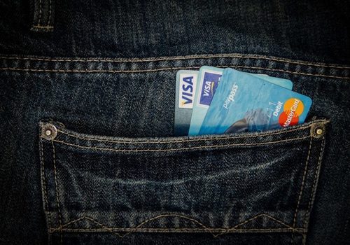 Крымские банки проверяют на возможность приёма карт Visa и MasterCard