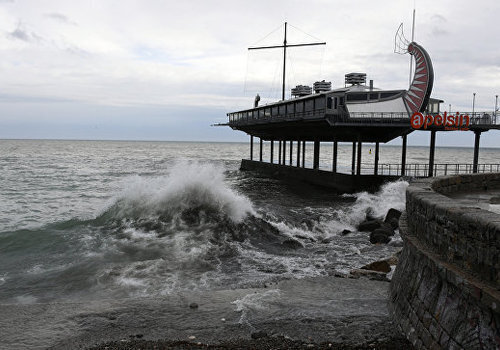 Во власти шторма: Крым накроют дожди, мокрый снег и ветер