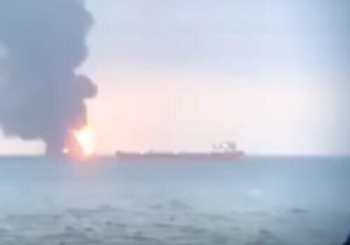 Опубликована запись переговоров между судами во время пожара в Керченском проливе