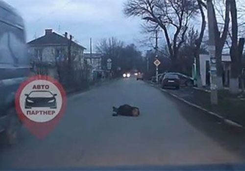 Тело мужчины обнаружили возле детского сада в Крыму ВИДЕО