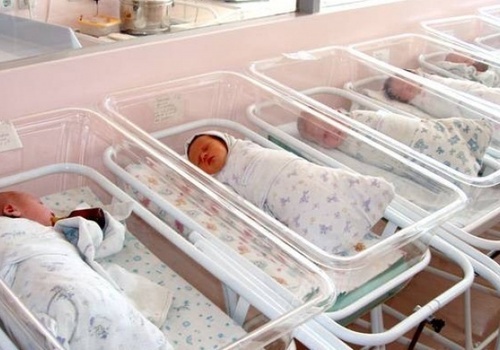 Севастопольские чиновники займутся стимулированием рождаемости у женщин за 30