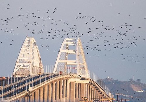 ДТП на Крымском мосту: пострадавшую вырезали из искореженной машины