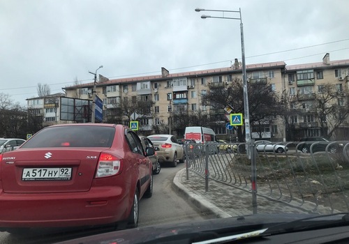 Севастополь встал в пробке из-за очередного ремонта ФОТО